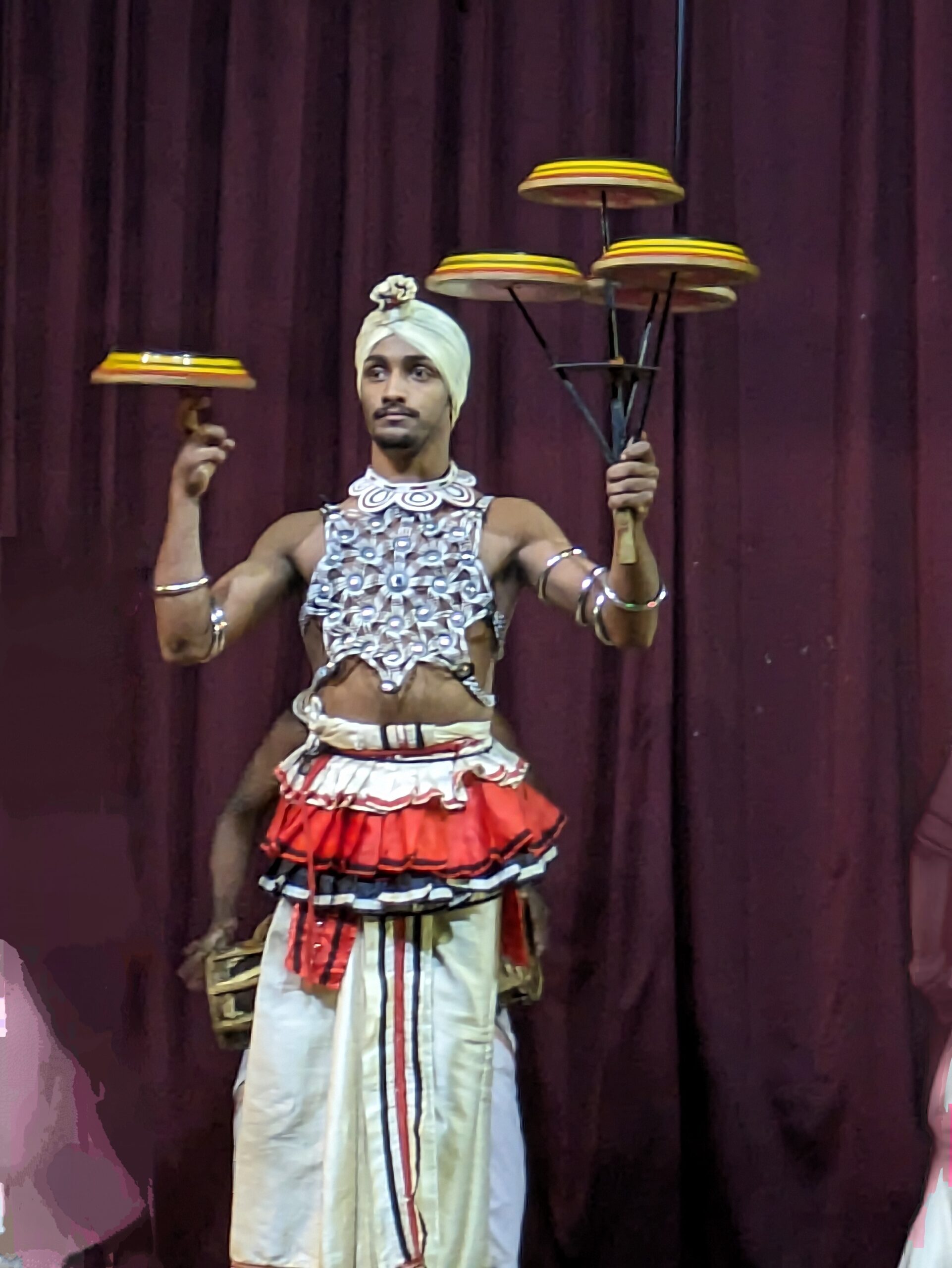 A performer at Kandyan Cultural Centre © Marjie Courtis